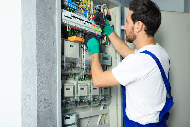 Best Local Electrician Companies  in Champaign, IL